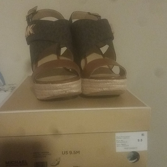 Michael  kors wedges sandals - Picture 1 of 9